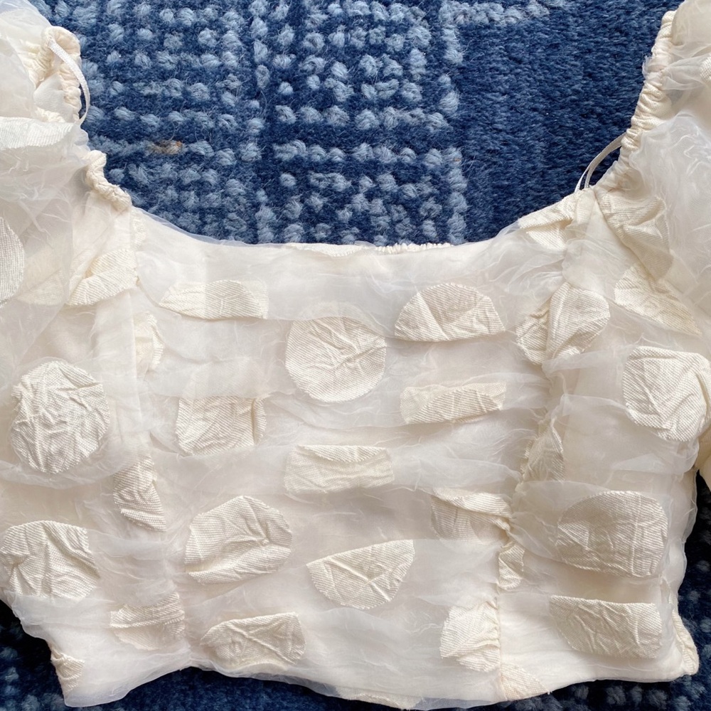 π ZARA BOHO IVORY POLKA DOT SHEER PUFF SLEEVE CROP TOP! - Picture 11 of 16